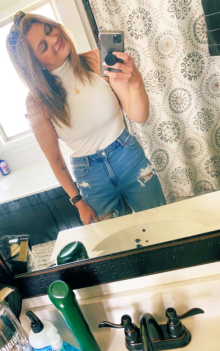 rachleighhunt's tweet photo. https://t.co/rcwKocLxez