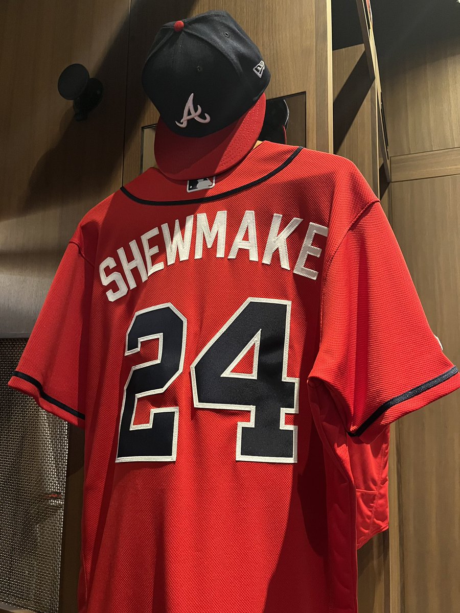 Braves's tweet photo. 2️⃣4️⃣ https://t.co/oRNf0lGywC