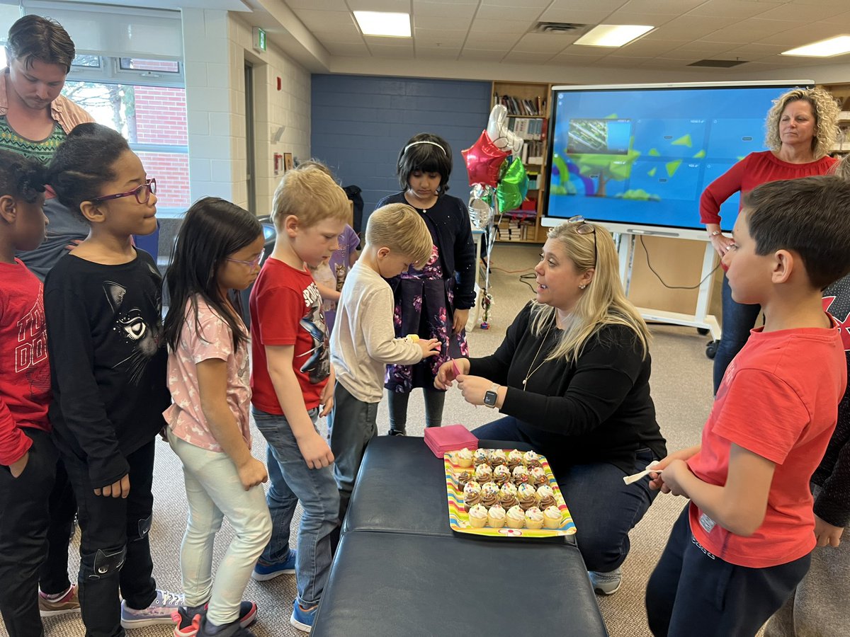 resource2323's tweet photo. We are so proud of our sweet little Melody who was awarded the Celebrating Excellence Award for Character. She is a true inspiration!! @StTheresaOCSB @OCSBSpecEd https://t.co/pGt8kNd4oG