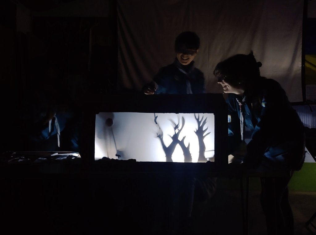 1stNewCross's tweet photo. The scouts created some spooky stories using shadow puppetry! #SkillsForLife #SE4 @Scouts @LewishamScouts @SouthLondonScouts #GoodforYou #Brockley https://t.co/jtTFUdwq67