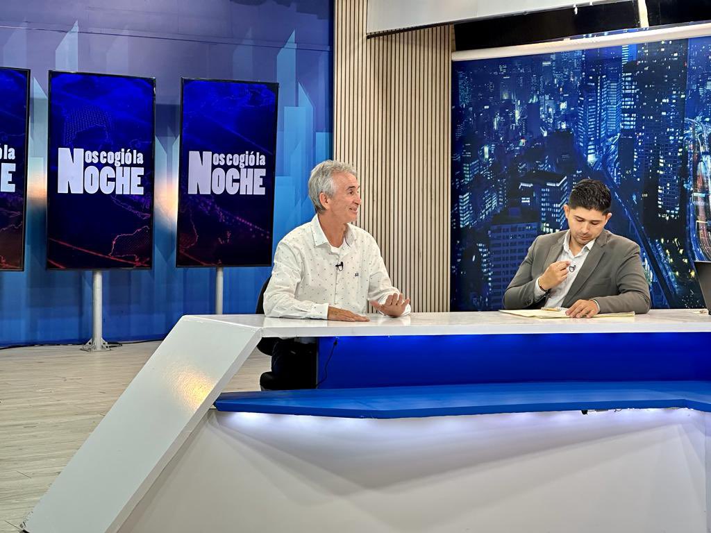 HectorAMonsalve's tweet photo. Conéctate a las 5:00 p.m. en el programa Nos Cogió la Noche del canal @CosmovisionOfi, estaré conversando sobre gestiones que adelantamos en #CopacabanaConSeguridad. https://t.co/Es1lxlQ2JE