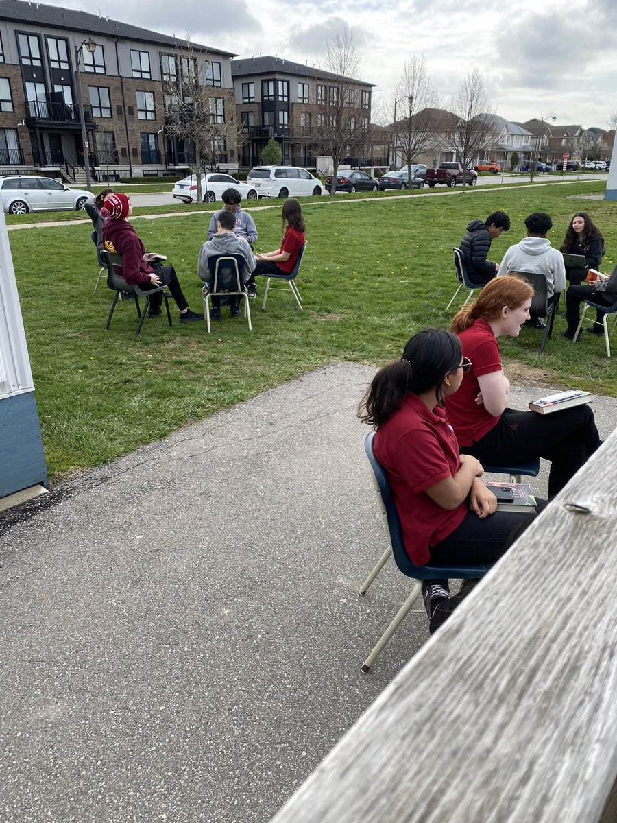 MsMartins04's tweet photo. Today in ENG 2D we started our first bookchat for literature circles! Students talked about their initial thoughts and opinions about the novel- and enjoyed the warm weather because why not 📚☀️ https://t.co/PPzXyDBiAt