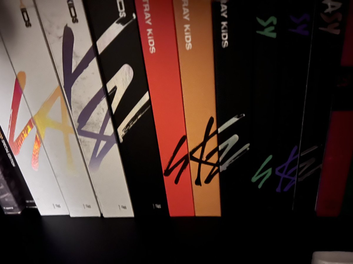 htynjuly's tweet photo. the day skz stopped doing this was the day i lost all faith in humanity https://t.co/ThcfqH3MDu