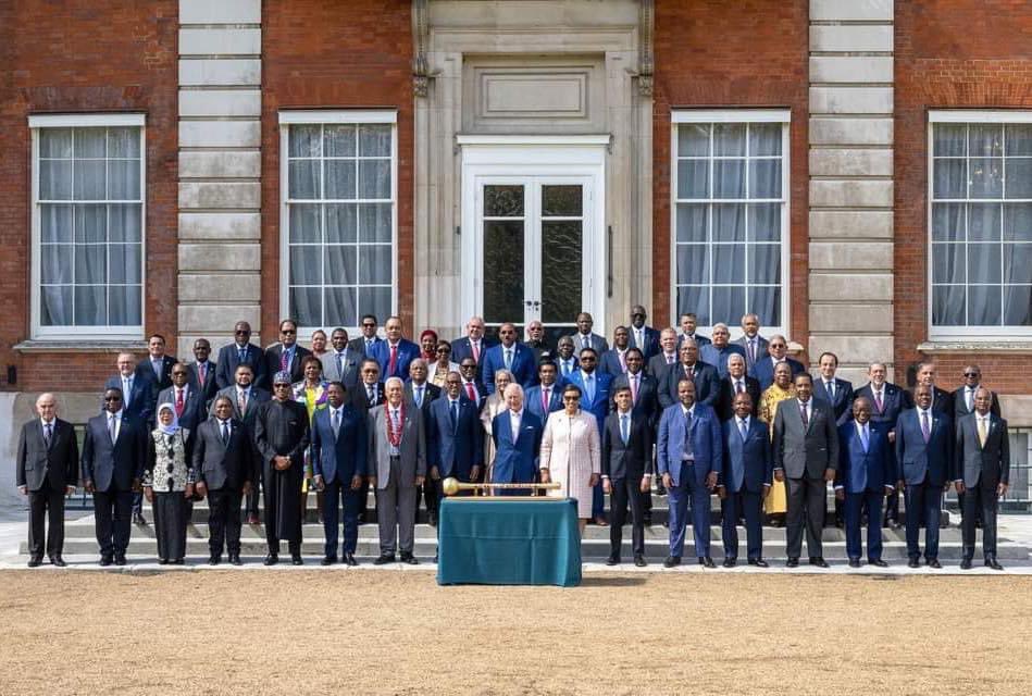 @OfficialMasisi writes; We joined His Majesty King Charles III at Marlborough House to welcome him as the new Head of the #Commonwealth ahead of the #Coronation

#AdvancingTogether #ResetBW #PushaBW #TransformBW #ImplementingOurChangeMandate #BuildingRelations #GoMasisi🇧🇼