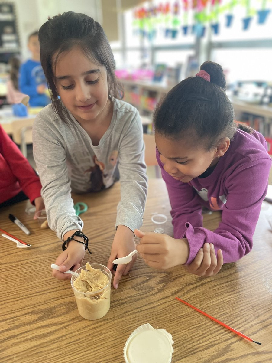 Mrs. Yanuzzelli tweet media