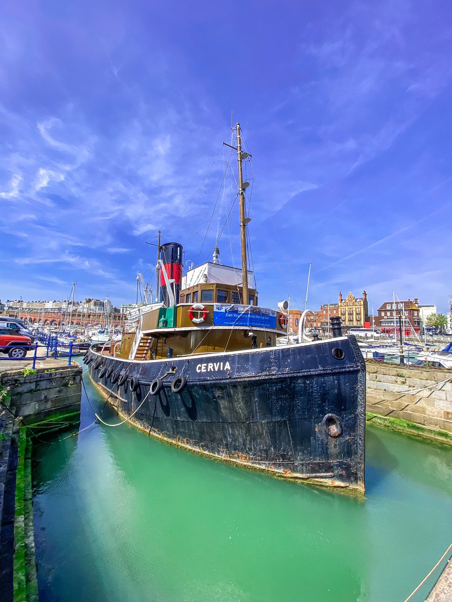 Old tub in #ramsgate @CommunityAd @RamsgateTown  @IsleThanetNews @KentCrisps @KMTV_Kent @Kent_Online @VisitSEEngland @VisitThanet @coastmag @KristyStewardWx