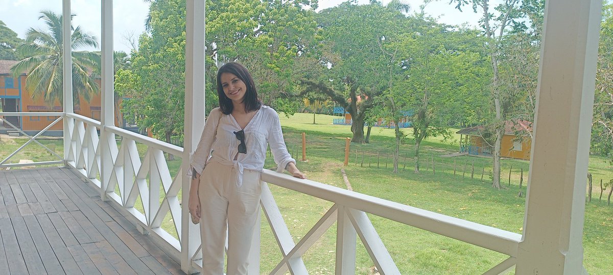 Porque para entrar a un templo, hay que vestirse de blanco.

Birán, el hogar y el amor forjados por Lina y Ángel. La bendición más grande. Él aire más puro. 
La belleza en estado superlativo.
Me siento la persona más afortunada el mundo.

#FidelVive
Fotos ⬇️