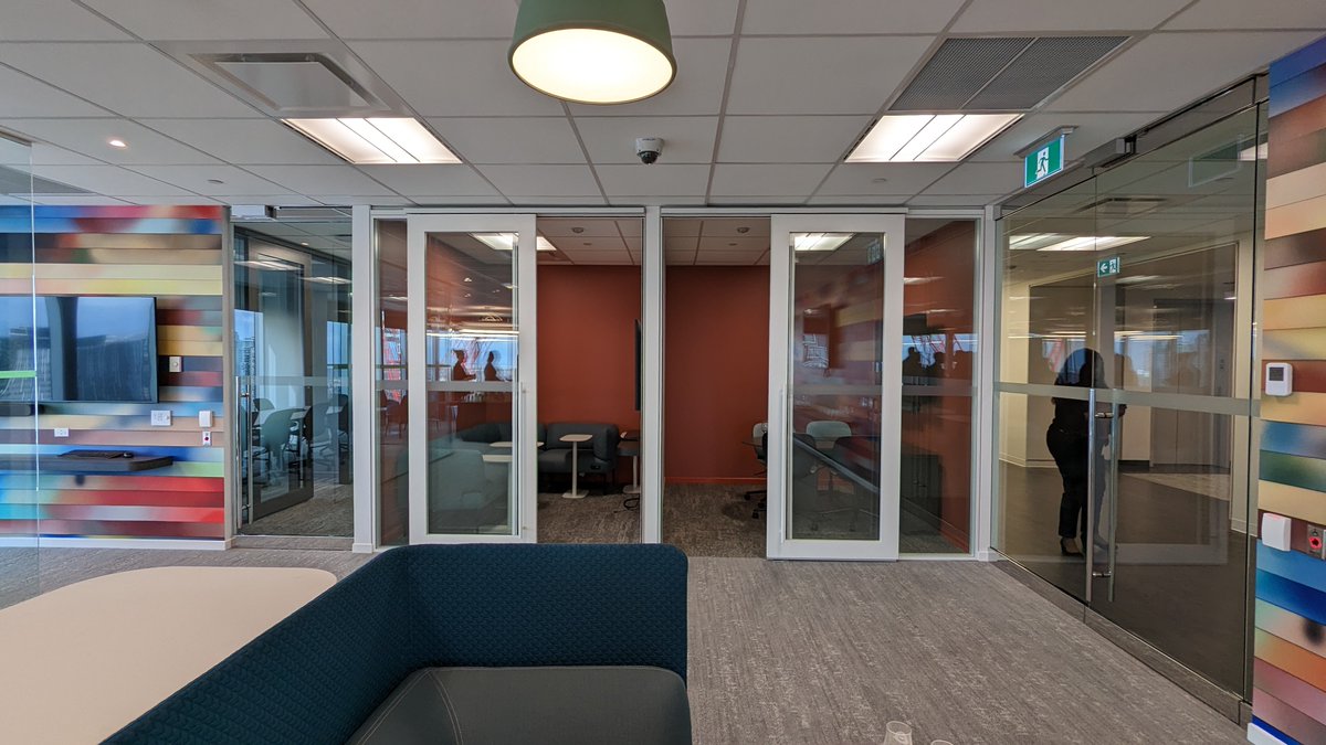 Osler_Law's tweet image. Sneak peek: Osler’s Emerging and High Growth Companies Group recently hosted clients and friends from the Calgary tech community for a tour of our new Osler Sky Hub, a space created to connect and collaborate.

ow.ly/qwXY50OhqvG 

#yyc #calgarytech #albertatech…