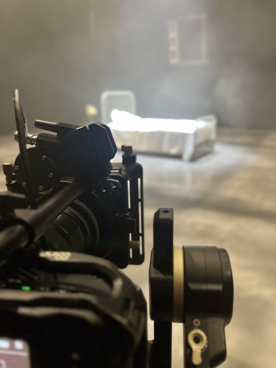 StefanCOLOMB's tweet photo. je retrouve mon ami Olivier Martin pour un nouveau projet musical avec les amis de Perception Films entre autres d’autres infos prochainement #video #music #onstage #moviesetup #auvergne https://t.co/zyyO9xrwbG