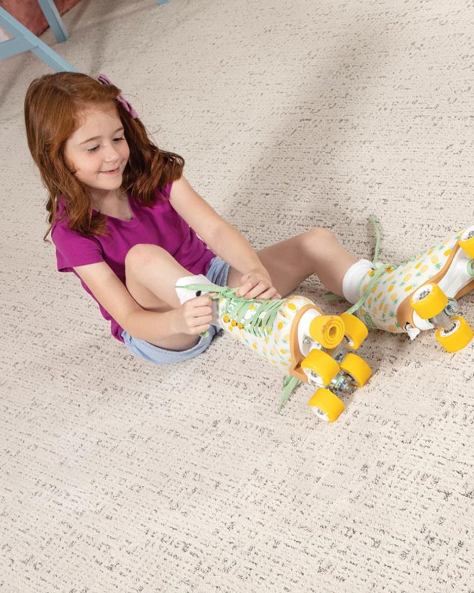 MohawkFlooring's tweet image. When learning a new skill, it helps to have a safe place to land. With our softest, cleanest and most durable #carpet, your family has a soft place to learn and grow.

#SmartStrand Silk Exquisite Charm in Corinthian Column
#Carpet designed for you: bit.ly/3LDO5EO