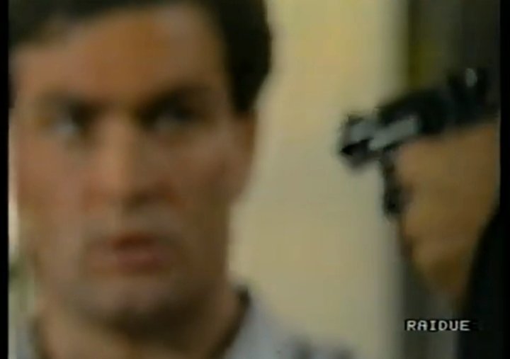 mikytognetti's tweet photo. The bold and the beautiful
1988 @BandB_CBS
Margo @laurenkoslow got pregnant while having an affair with Clarke pulls a gun on him, Margo wants Kristen to know the truth and Clarke to file for divorce from her
#laurenkoslow #danielmcvicar #BB #BoldandBeautiful https://t.co/1LhMOR4C1E