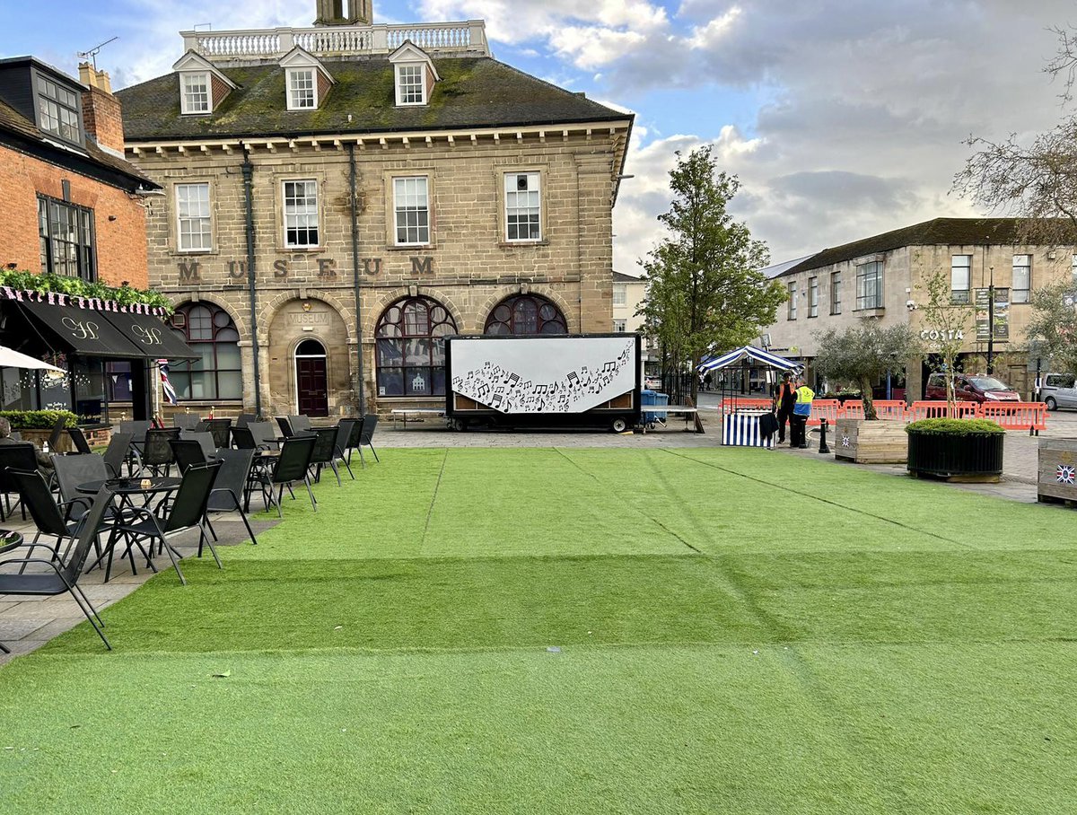 We’re ready to celebrate our Kings Coronation in The Market Square tomorrow! Live music from 3pm 🇬🇧 🇬🇧 🇬🇧
