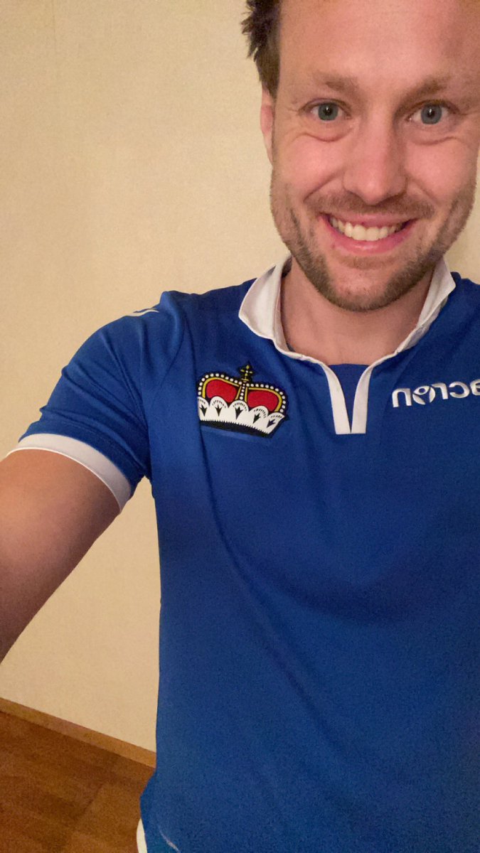 MathiasLeander's tweet image. Husk #fotballtrøyefredag og støtt barnekreftforeningen med et valgfri beløp. Vipps til 705404. 🔥🔥