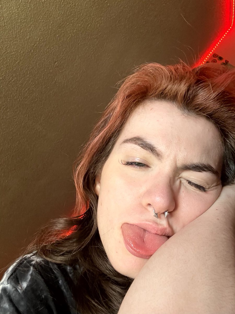 haileywaifu69's tweet photo. Cm in my mouth? Y or N? https://t.co/wf39wivl32