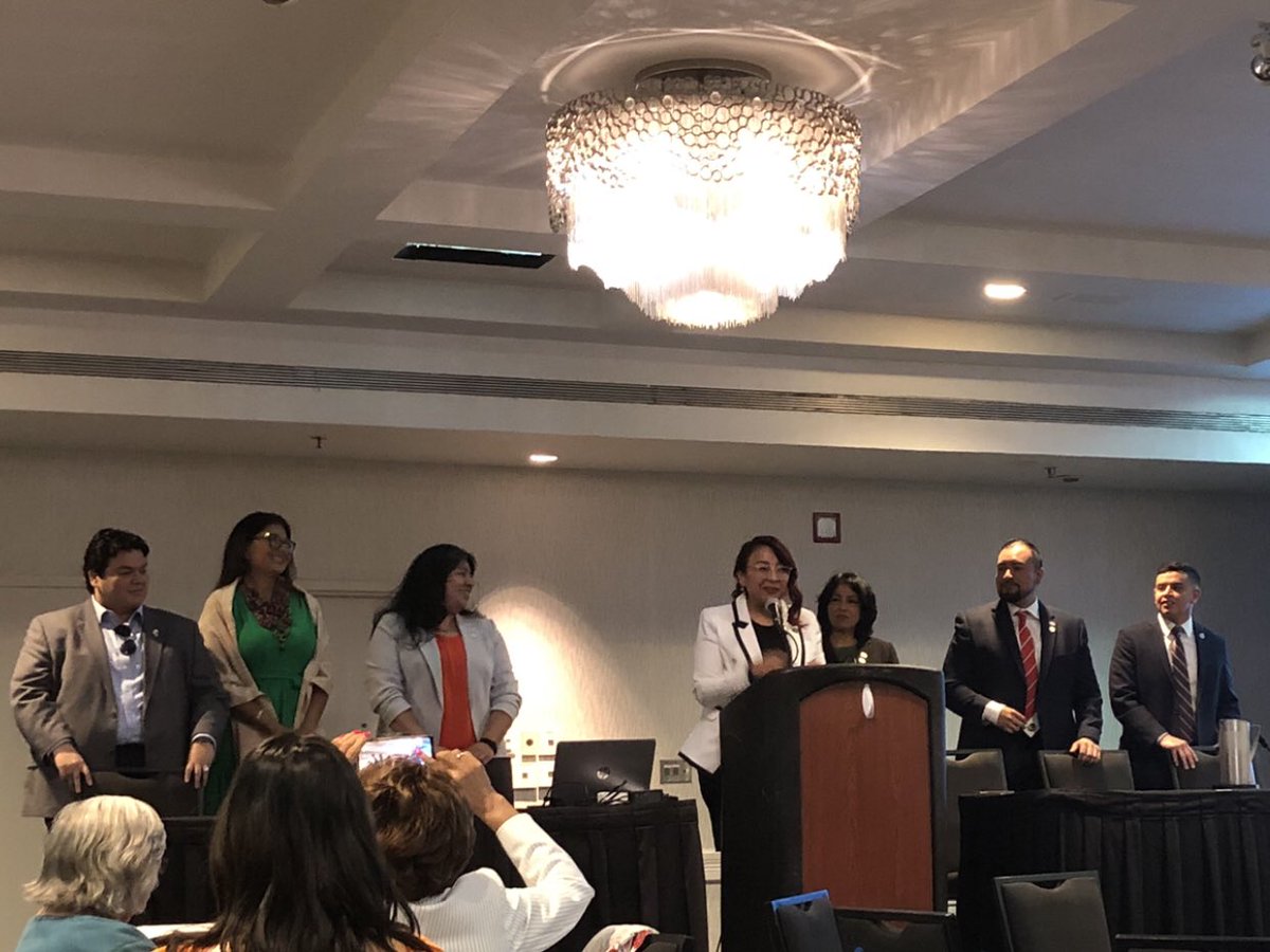 Earlier this week our ED @BridgetPeach presented on HB2822: New Student Arrivals Grant at the Latino Unity Days. Thank you to the @latinopolicy for having us and advocating for programs to best support our new students! #LUD2023