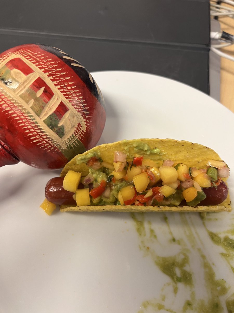 Cinco de Mayo tacos because duh #Friday at #PaperCraneFactory