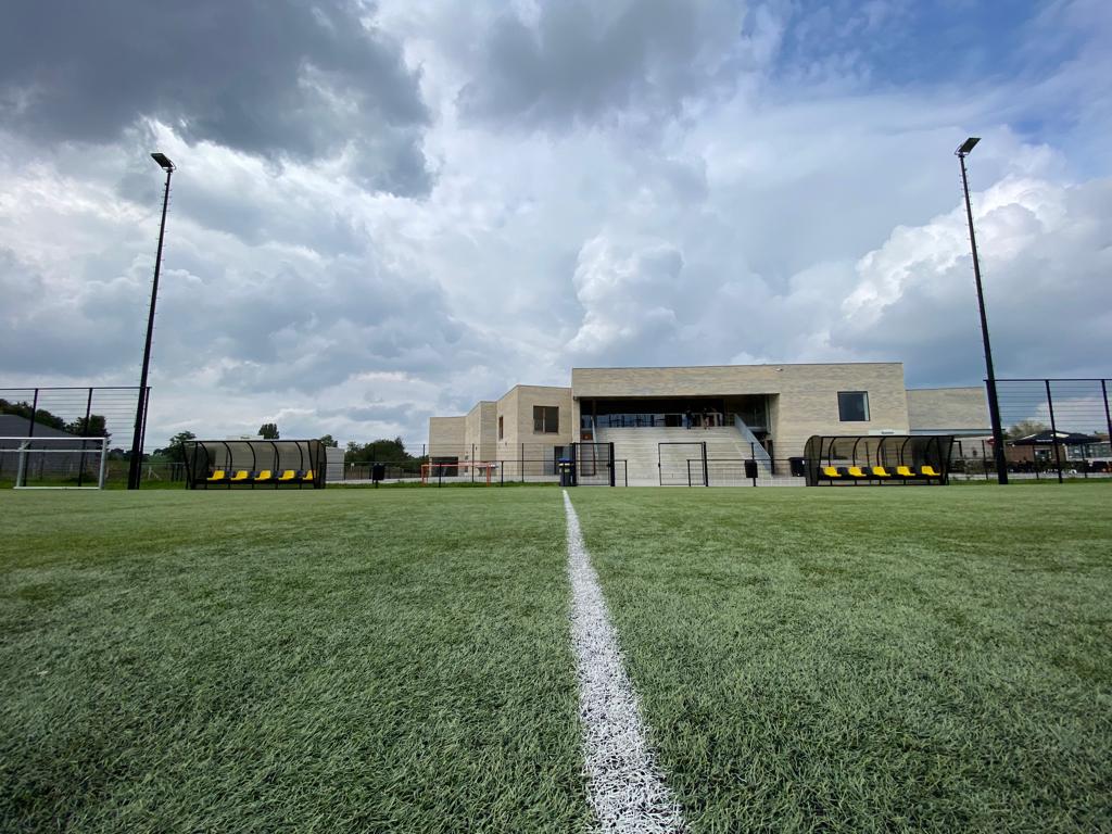 Op zondag 14 mei spelen vier van onze seniorenteams thuis. De speeltijden zijn ietwat aangepast en het programma is nu als volgt:

10.00 uur Spaubeek 3 - RKUVC 2

10.30 uur Spaubeek 2 - Eijsden 2

12.30 uur Spaubeek 4 - HBC '09 3

14.30

vvspaubeek.nl/2023/05/05/aan…