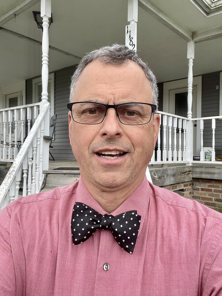 @sdbeck @rubin_allergy @kjdelay1 @CliffCruz14 @rehabdoctordad @DocWithBowtie @realbowtiedoc @stephjantzen @danieljweiner @UREssien @PeterHotez @zachradcliffphd @bovanhook @AkSedai606 @drdonsdizon Happy #bowtiefriday!