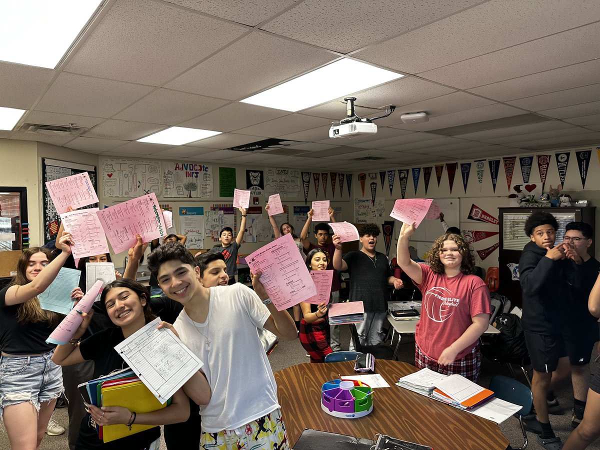 Ms. Engfer tweet media