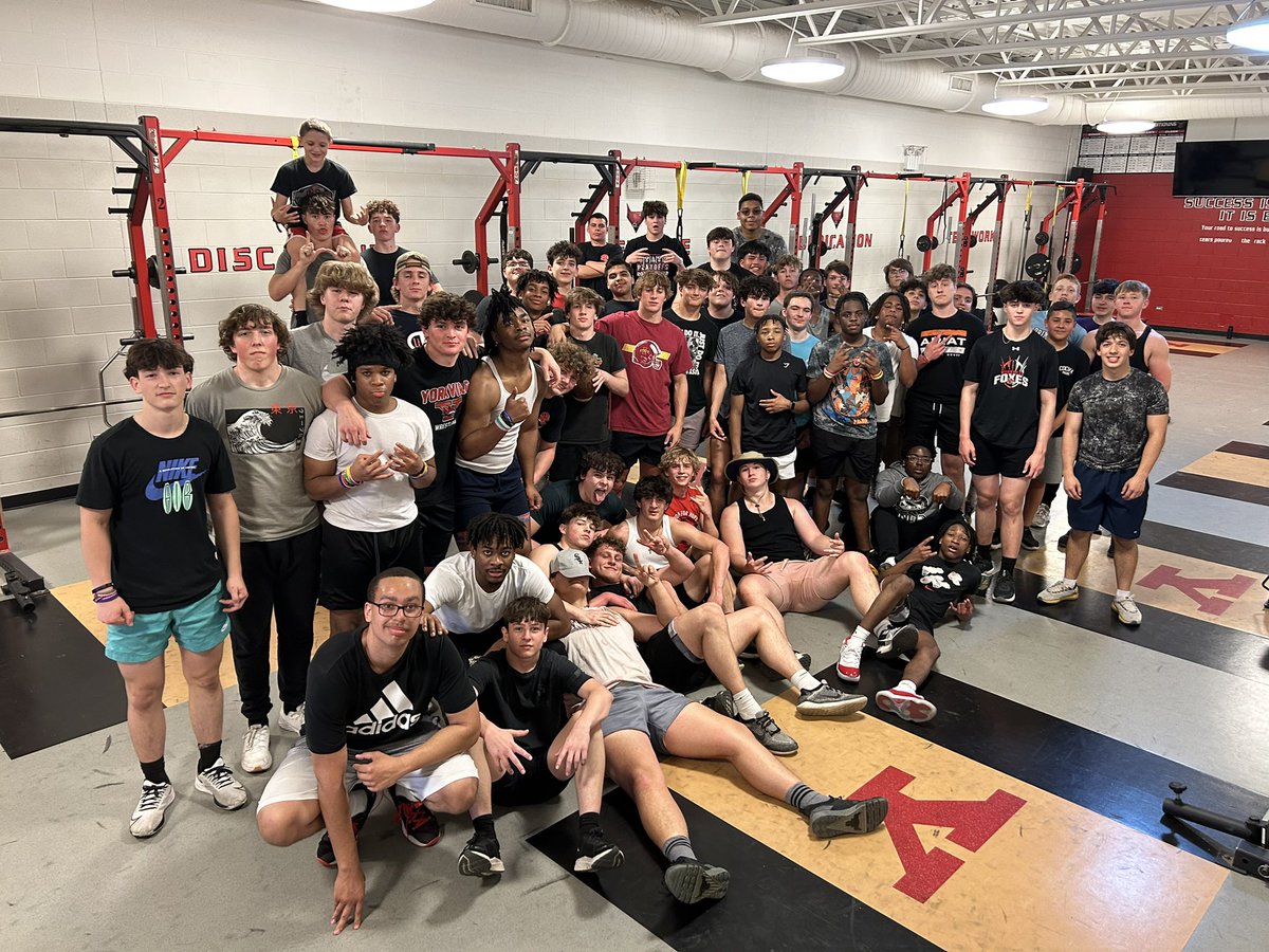 Great numbers on a ☀️ 75 degree Friday!! These athletes are working hard and EARNING THEIR WAY!