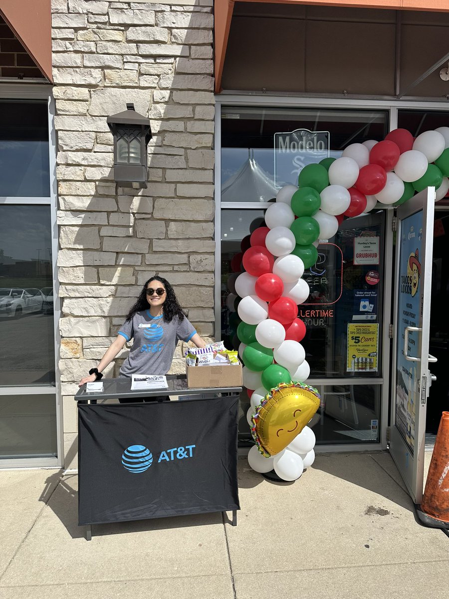 Come by & see AT&T @mobiletel Huntley located at 12102 IL-47 & hear about the fantastic promotions we have for you & your business!  @mobiletel 
@PaulaVofGLM @BrianWest_GLM @GreaterLakesMkt #WeareGLM
#LifeatATT
#MakingWaves
#TheEastRegion