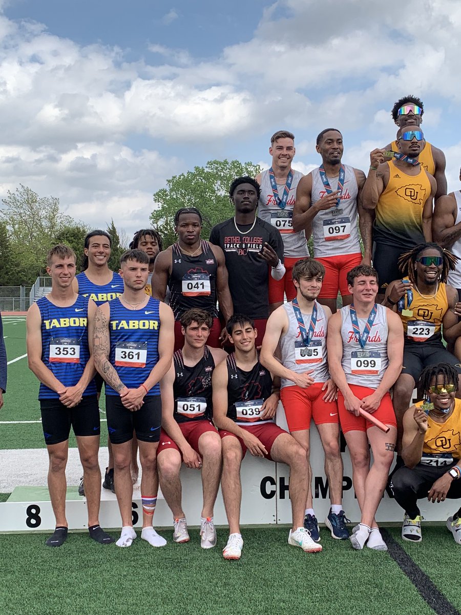 ThresherTFXC's tweet photo. 🚨NAIA B STANDARD ACHIEVED🚨
Congrats to the Men’s 4x100m, running a season’s best 41.51s!! This placed 4th overall, and also satisfies the NAIA B Standard to qualify for nationals!!!!
#RollOnToNationals⚙️ #WeAreThreshers⚙️ https://t.co/PUaG95ZJcn