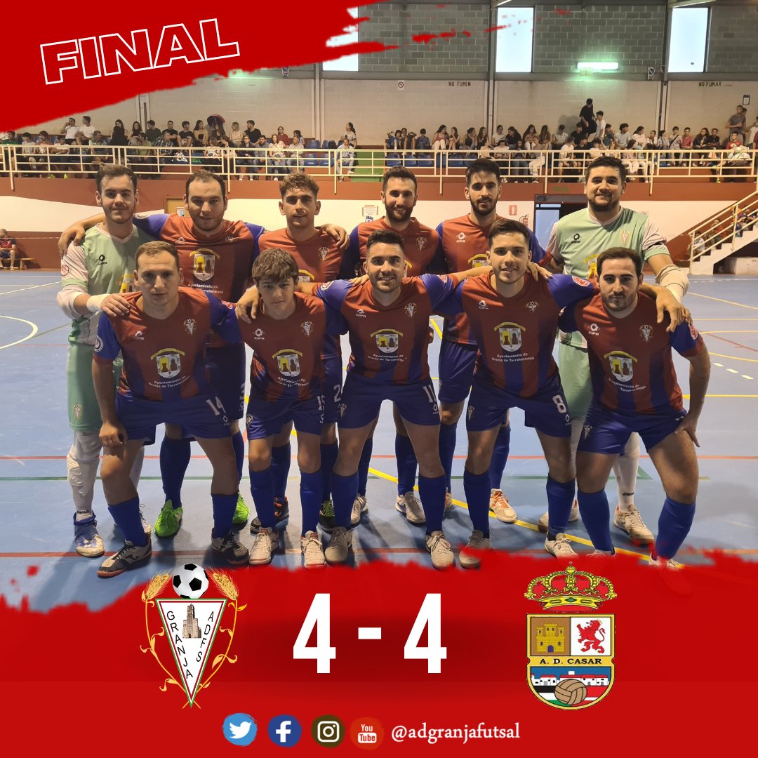 Final del partido.
No pudo ser y no conseguimos la victoria a pesar de la multitud de ocasiones generadas. Gracias a toda la afición que nos acompañó en el día de hoy, os debemos una y lo mejor está por llegar 😉
⚽️⚽️ <a href="/fidel6ojeda/">Fidel</a> 
⚽️ <a href="/JoseCarri8/">Carri</a> 
⚽️ <a href="/anheme1712/">Antonio Hernández</a>