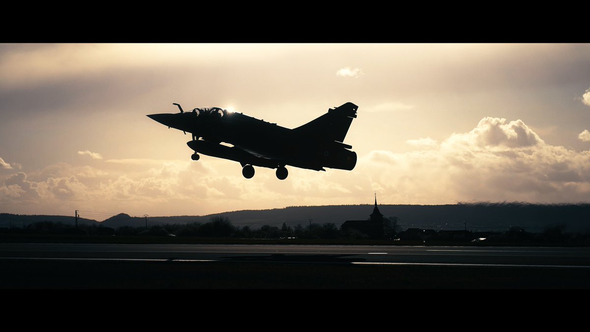 ghostfxpictures's tweet photo. Post-Production de @ghost_fx_pictures en cours pour un beau projet de film sur la @ba133_nancy_ochey !!! Suivez-nous dans cette aventure !!! 🎥🎞️💪🏻

#ghostfxpictures #gfxp #dassault #armeedelair #baseaerienne133 #mirage2000 #spotter #france #filmmakers #sunset #nancy #nancyochey https://t.co/hadcTQvfJm
