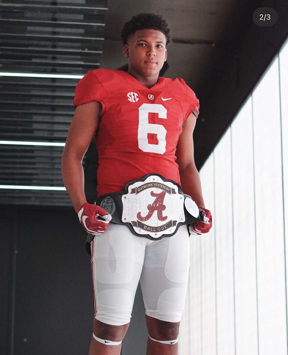 JaboreeA's tweet photo. AGTG I’m Blessed and Honored to have received an offer from the University of Alabama‼️‼️
#Wamp#RollTide🐘
@ryantoine @PublicSKOOL_Bun @skiezwamp @twalker337 @CoachHutzler @samspiegs @JeritRoser @ChadSimmons_ @DemetricDWarren https://t.co/Cv1eJu5RZg
