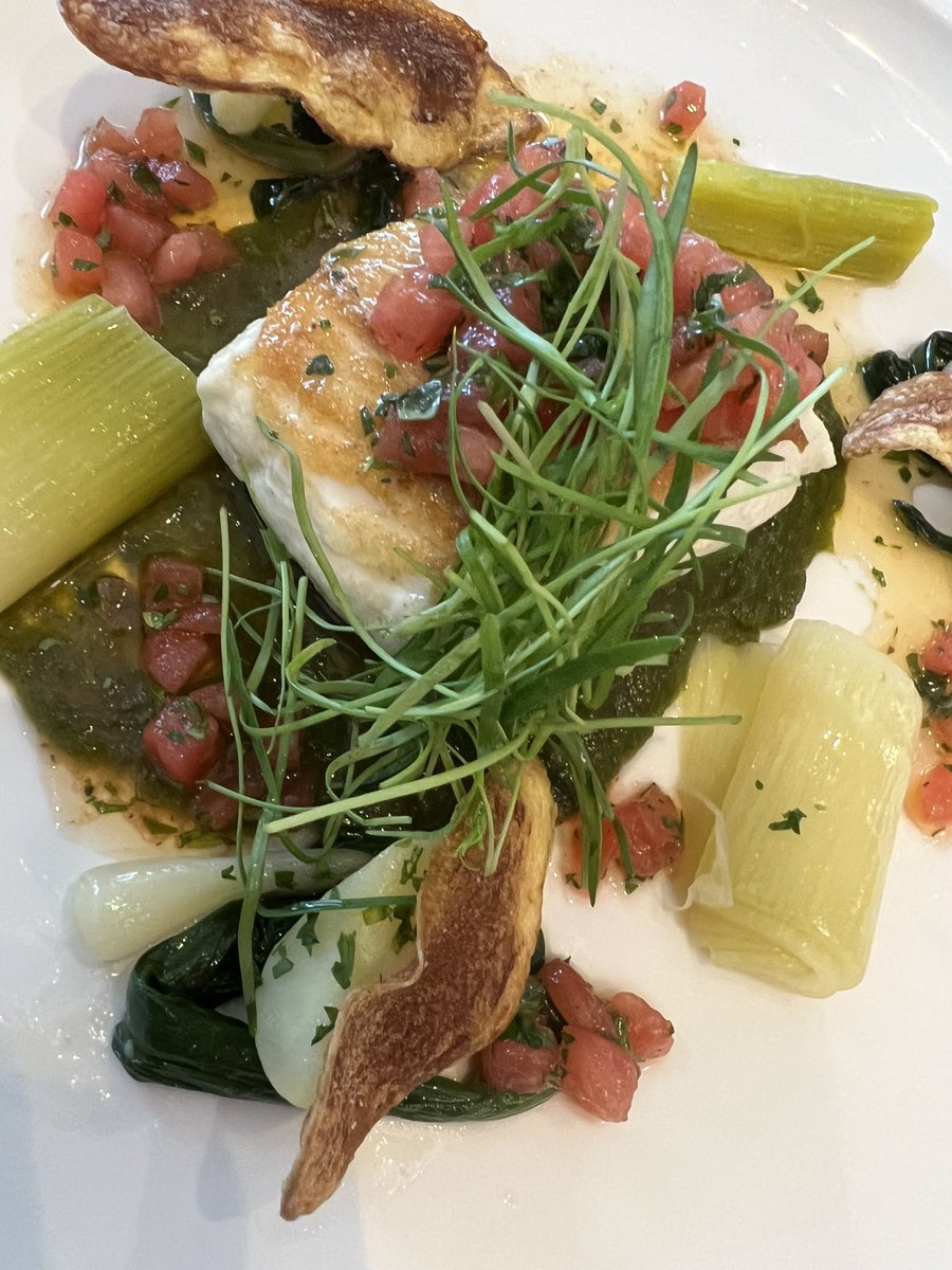 ChefMariaLoi's tweet photo. #CIA #CIACulinary #BocuseRestaurant #ChefLife #TheLifeofLoi #highereducation #culinarypassion #delicious #springtime #seasonalfood https://t.co/jgSl4NLYuX