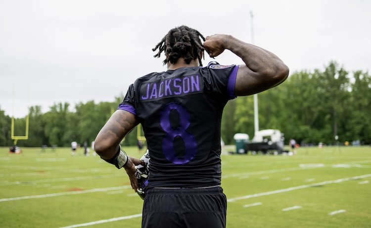 DevnChanceF's tweet image. Feel like it hasn't been mentioned enough that Lamar Jackson secured THE LARGEST CONTRACT IN NFL HISTORY while representing himself, and people doubted his ability to do it. 💯