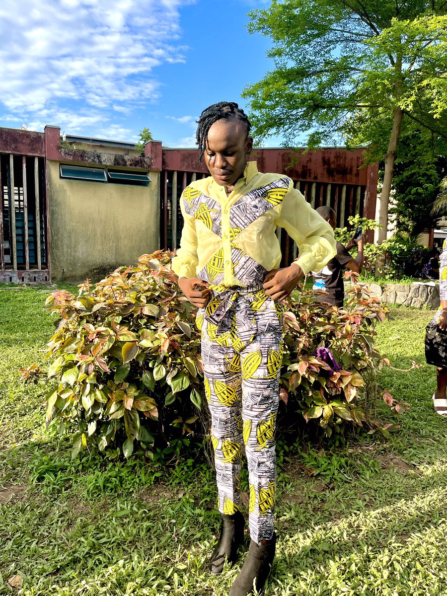 EniolaMichael13's tweet photo. Day 5: Ankara day!😍✨
I commanded so much attention today and I totally enjoyed it!!

#facultyweek #finalyearweek https://t.co/41TqlDFxOr