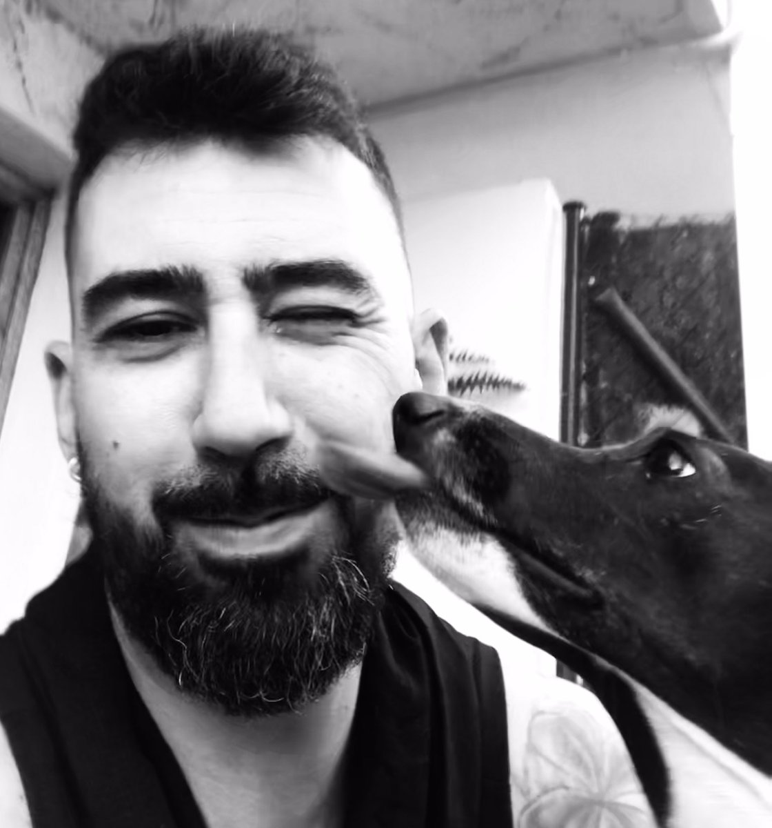 Rodriwiner's tweet photo. La única que me ama!!😍😍 https://t.co/tLD7jLODZN