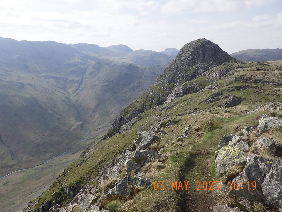 KnipeMike's tweet image. Crook and Weardale Ramblers at the Langdale Pikes. Lovely weather by the way - normally, when I go to Langdale it chucks it down....