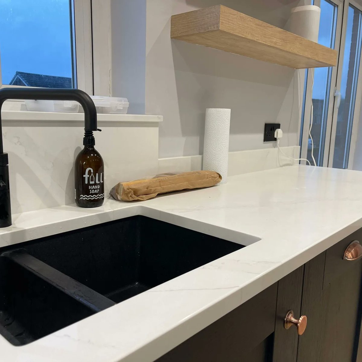 Just finished a kitchen for a client in Glossop. A light Grey by Dulux provides the perfect back drop for the new kitchen. #dulux #painting #paintenance #Manchester #Glossop