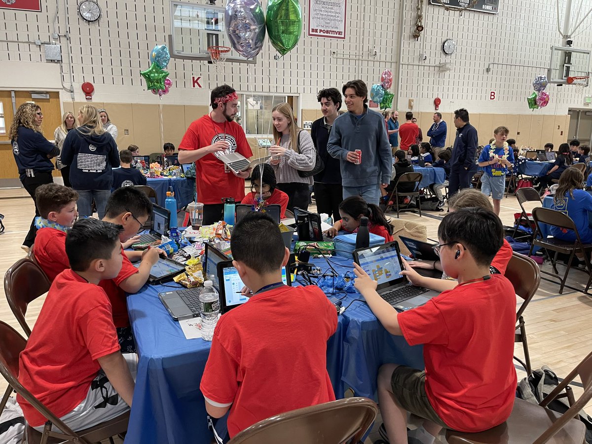 staceymweinberg's tweet photo. Because one wasn’t enough .. today was AWESOME! Let’s go @NorthSideEW Wild Hackers and @WilletsRoadMS Cyber Goats!! Big thanks to our coaches @KimKelleh and @MrKanuika! #ewlearns https://t.co/ZXQXZrDdSa