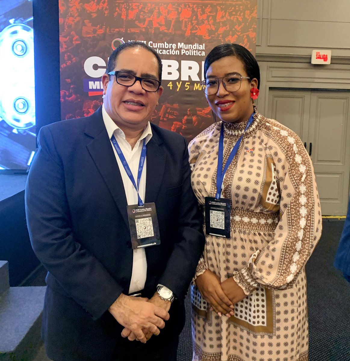 BianDiplomacy's tweet photo. En el marco de la clausura de la XVIII Cumbre Mundial de Comunicación Política, disfrutando de la excelente conferencia impartida por @ElicFernandez sin desperdicio alguno! @ACEIPOL @CumbreCP @PolitologosD https://t.co/v35LIoDiKA