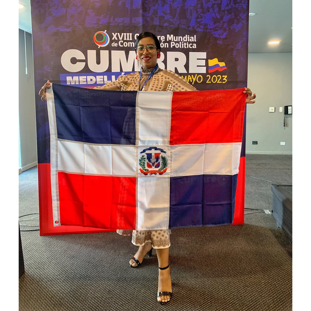 BianDiplomacy's tweet photo. En el marco de la clausura de la XVIII Cumbre Mundial de Comunicación Política, disfrutando de la excelente conferencia impartida por @ElicFernandez sin desperdicio alguno! @ACEIPOL @CumbreCP @PolitologosD https://t.co/v35LIoDiKA