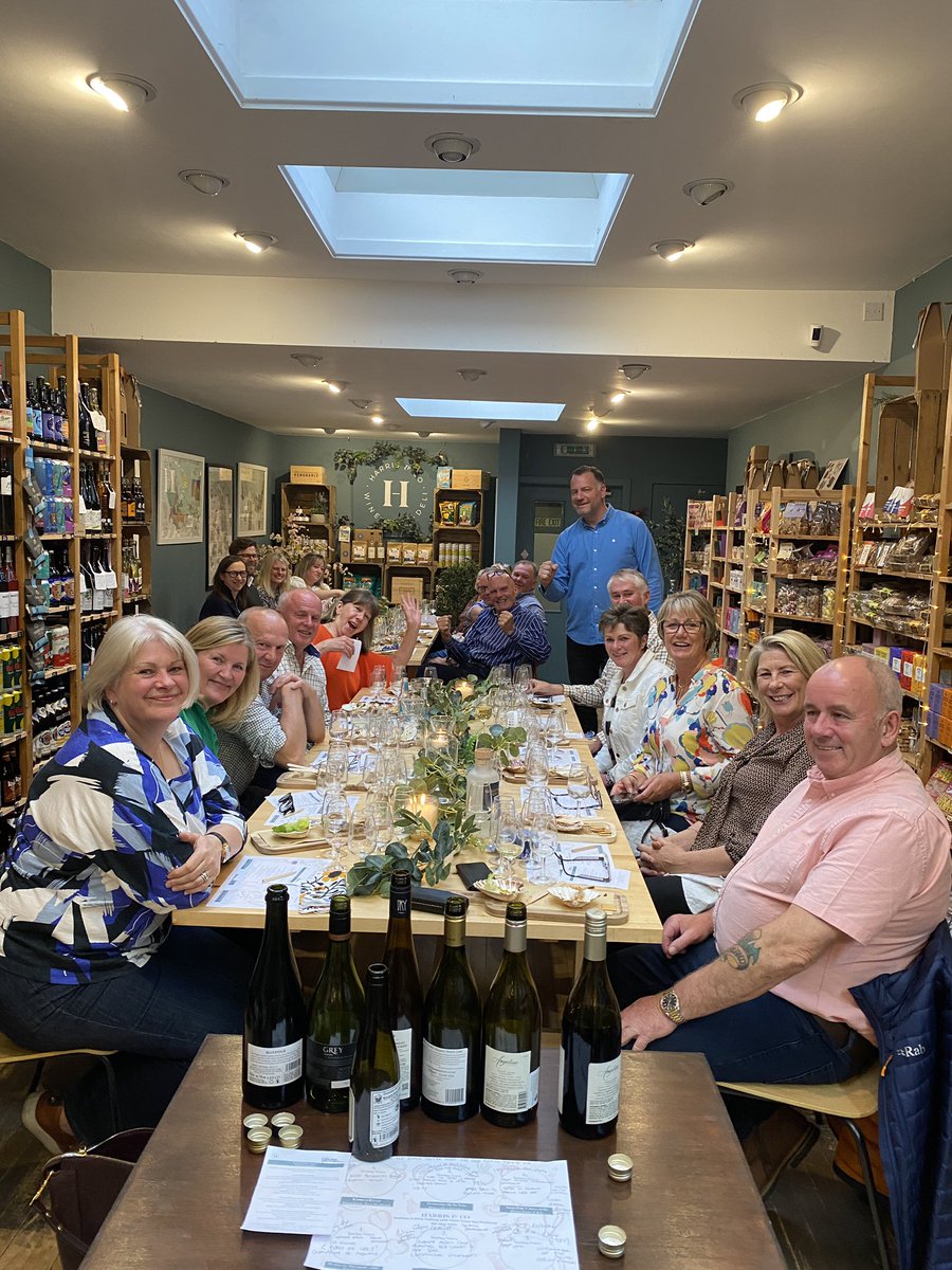 Angela__Chester's tweet photo. #ChampagneFriday was celebrated at #HarrisandCo in #CastleDouglas #DumfriesandGalloway with seafood and wine tasting featuring #WestCoastSeafood and #Henners English sparkling wine alongside #Muscadet and a variety of wines around the globe. #Cheers! https://t.co/OjdVq7xfSp