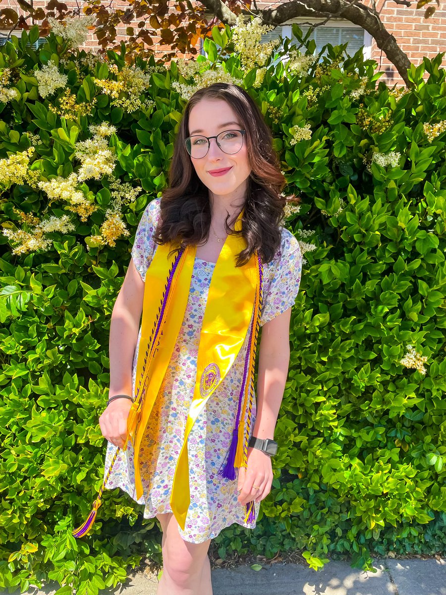 LiveFirstStreet's tweet image. Today we are celebrating our amazing graduating seniors 🎓congratulations to our student residents finishing up a chapter of their lives, FSP wishes you the best luck and an amazing graduation! ✨✨