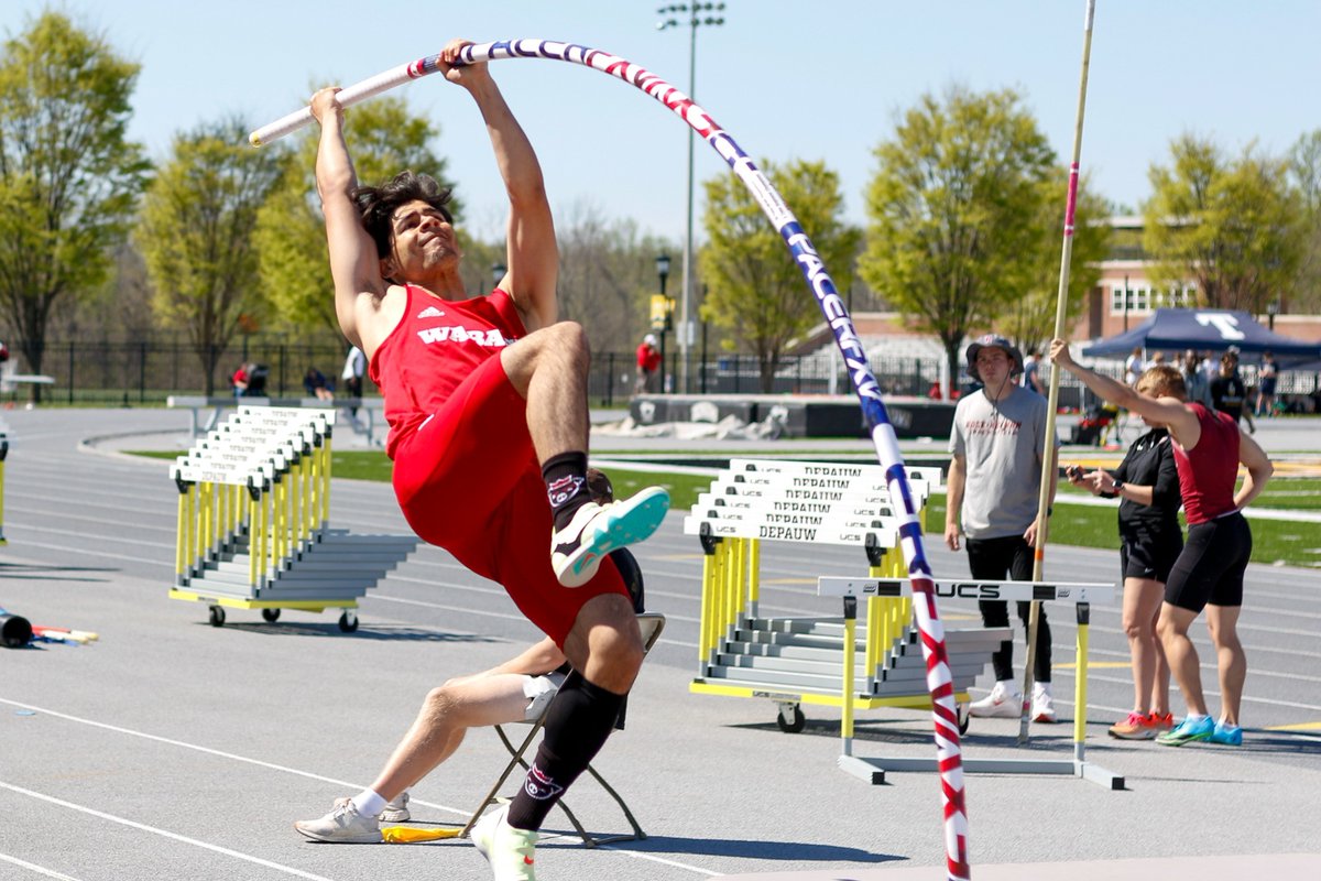 wabashathletics's tweet photo. Nate Joven turned in a career-best effort in the pole vault by clearing 4.25 meters (13 feet, 11.25 inches) to place fourth at the 2023 @NCAC Outdoor T&amp;F Championships.

https://t.co/zg7MWVp8Rp

@MOWNBU 

#WAF https://t.co/kdfv5uDWCQ