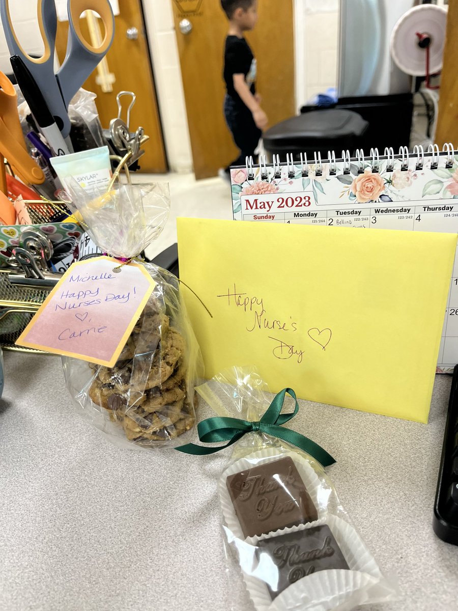 chellesxo's tweet photo. @ClaraBartonElem thanks for the treats and the wonderful cards for nurses day !! I’ve loved filling in for Nurse Becker 🥰 https://t.co/Yh3eaEZgUH