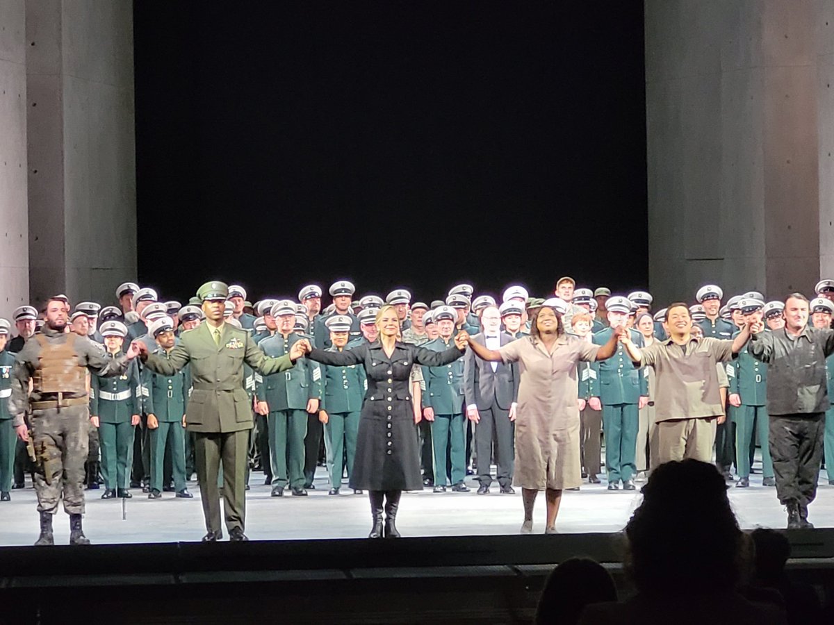 SimonLeeson1's tweet photo. I had a standing place so was on my feet already, but can quite see why there was a standing ovation for #rohaida https://t.co/BYes8VrnZC