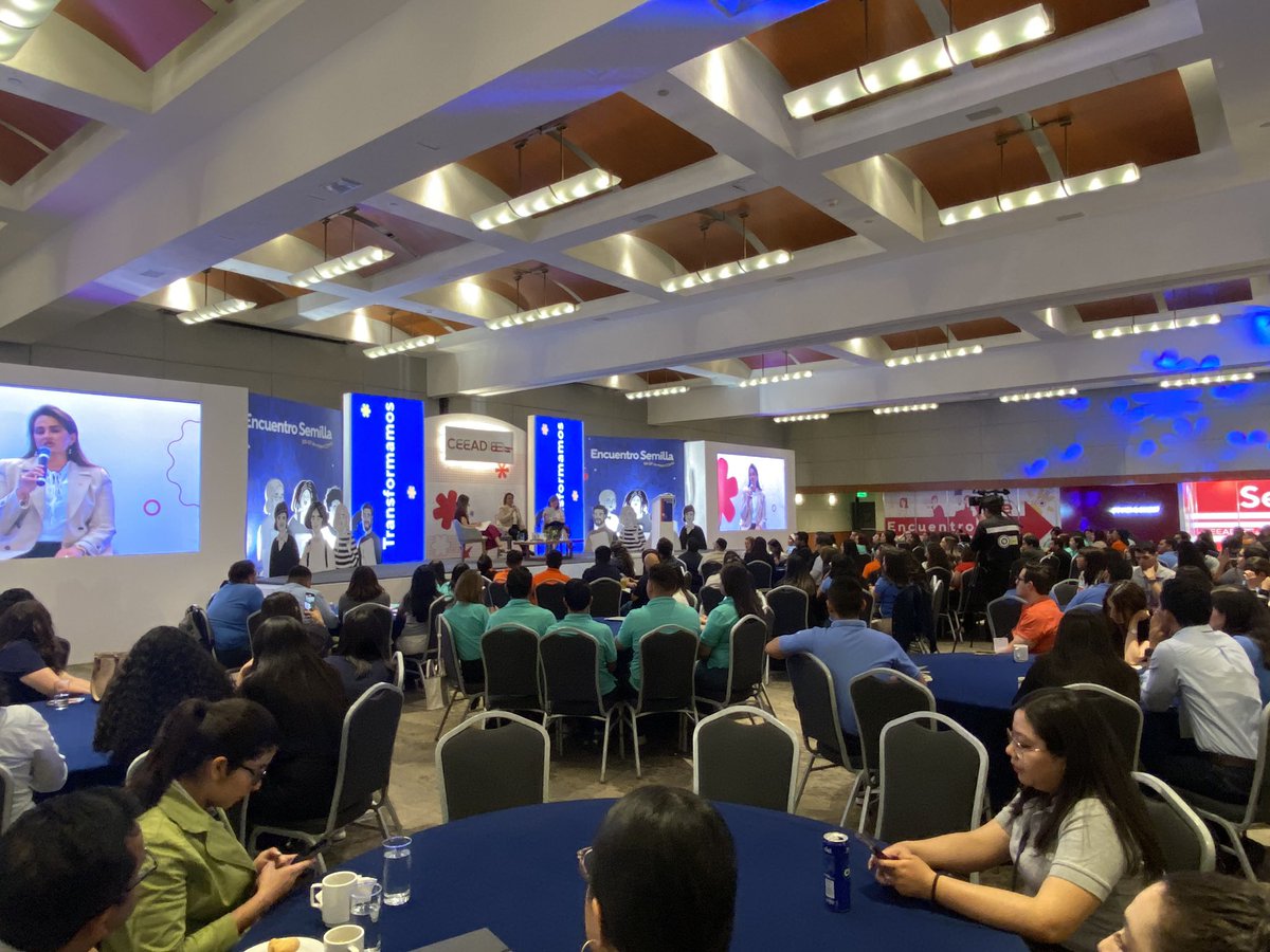 ReformaPenalMx's tweet photo. Más de 250 estudiantes del #ProgramaSemilla escuchan la participación de @MargRiosFarjat, Ministra de la @SCJN y de Mónica González Contró, Directora del @IIJUNAM.
#CEJUME https://t.co/8MoUMuCa0N