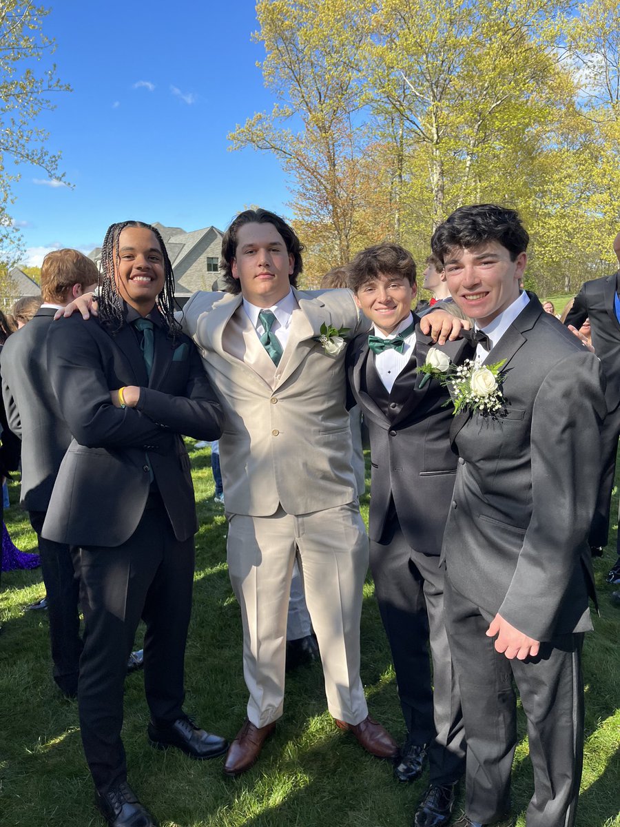 Family #BrothersWithArms #FranklinIsFamily #JimmyMakesUsSmileEvenIfHeIsNotInThePhoto #TreatThemWithRespectThatIsSomeonesDaughter #MakeGoodChoices