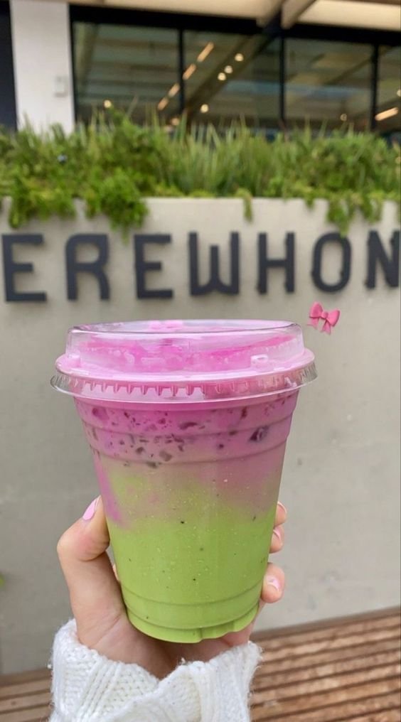 liIacdaisy's tweet photo. matcha moments https://t.co/tpDEivtavL