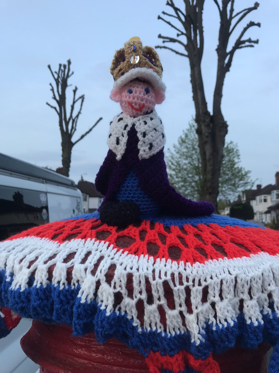 Give me a Royal wave 👋🏼 tomorrow on Stories from the Stage Door 9am <a href="/brmgradio/">BRMGradio</a> 

brmgradio.co.uk

Congratulations to whom ever created this cheeky Charlie-spotted in Shirley. 
#radio #coronation #Knitting #presenter