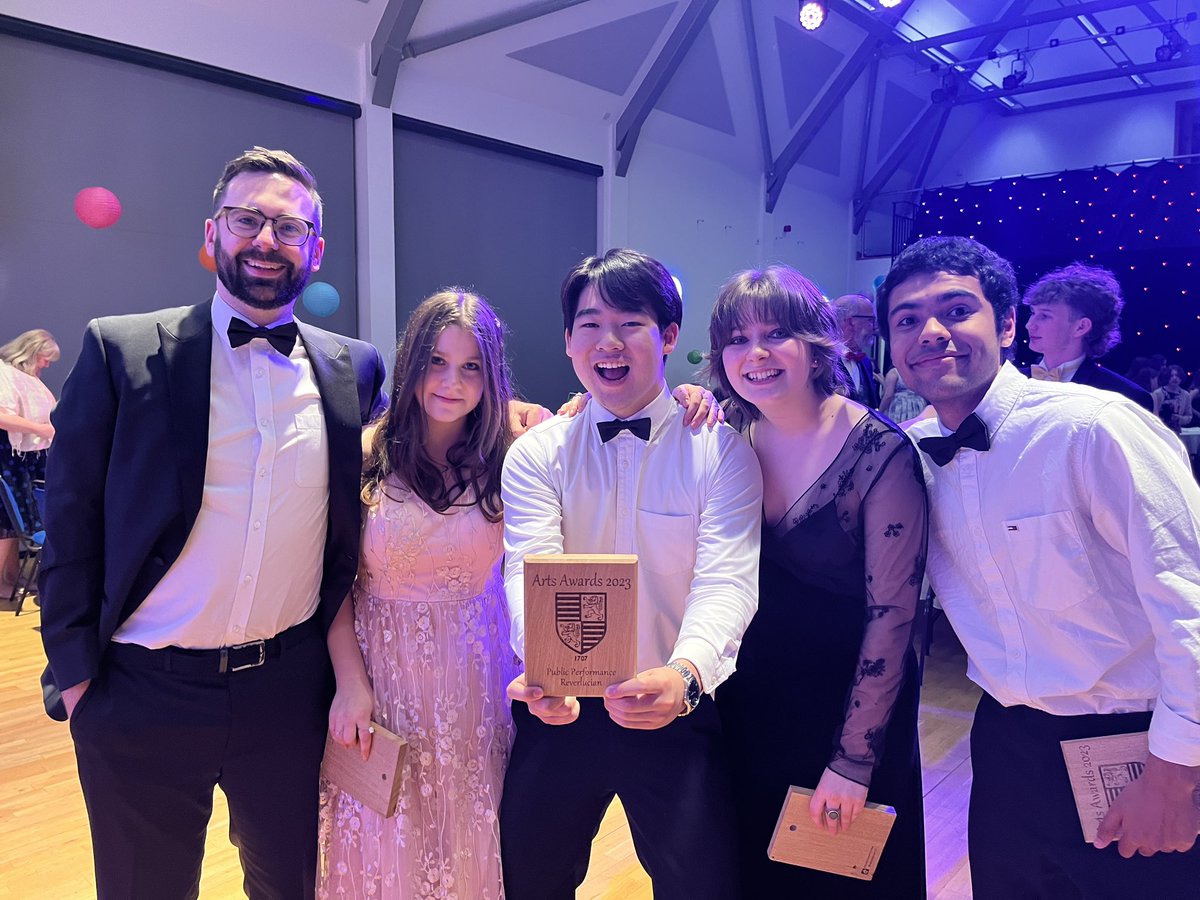What a fantastic evening. A lovely way to celebrate such a range of talents at <a href="/Warminster1707/">Warminster School</a> at the Arts Awards! Super proud of Reverlucian picking up the ‘Public Performance’ Award 🎶