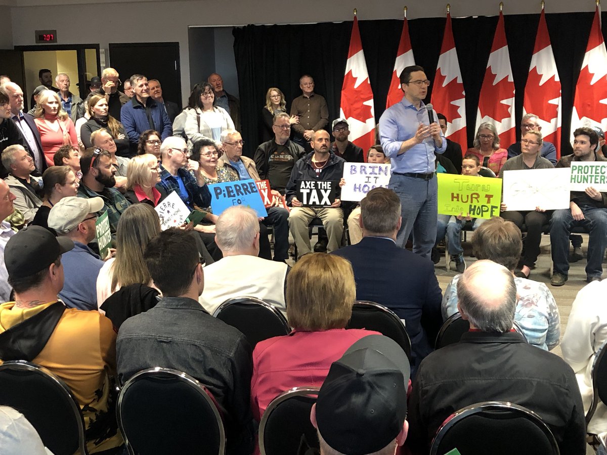 RealDonBradshaw's tweet image. Federal Conservative Party @CPC_HQ leader @PierrePoilievre speaking at this hour to gathering at Corner Brook Civic Centre. Audience includes former Premiers Tom Marshall and Tom Rideout. #nlpoli #cdnpoli