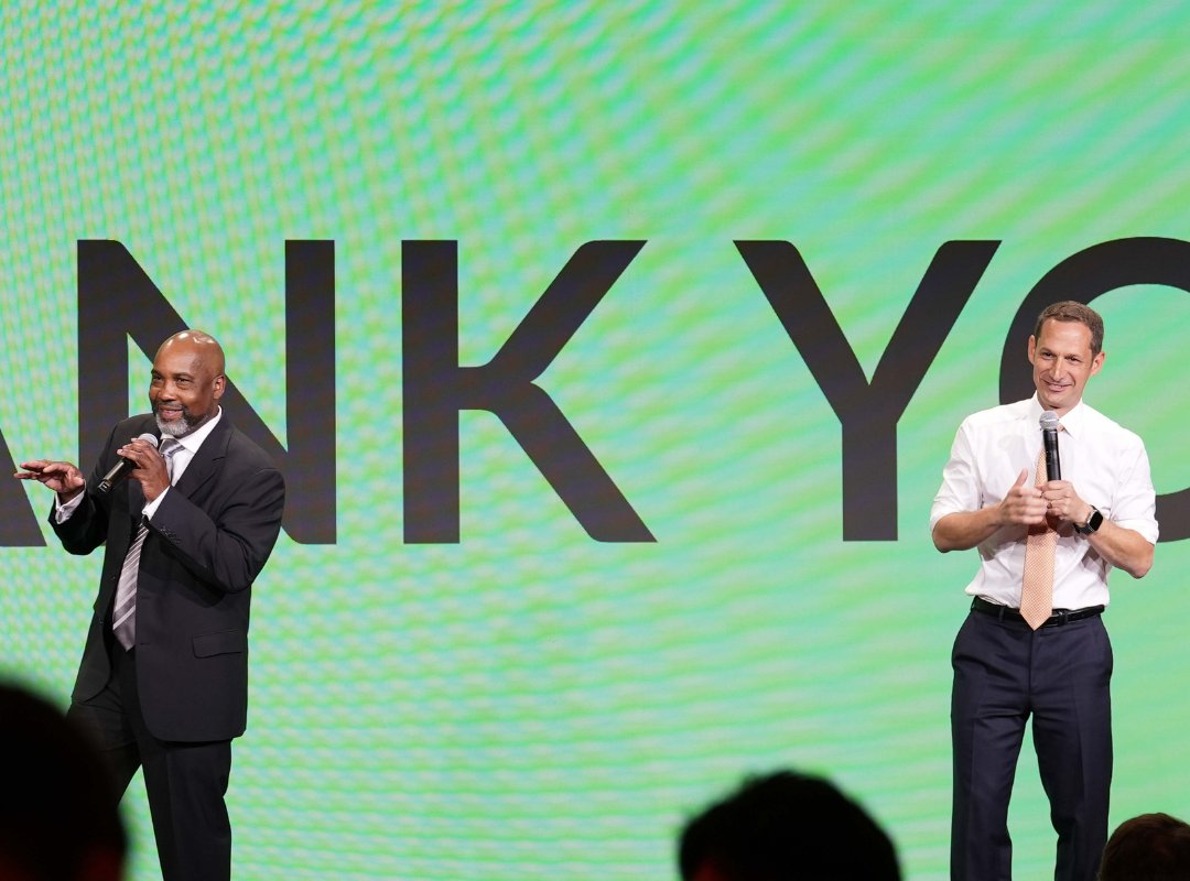 tippingpoint's tweet photo. What a night! Together we raised $13.4M at the #TippingPointBenefit to invest in poverty solutions for the #BayArea.

Thank you to this community for coming together to do our part. Let’s continue to #BeATippingPoint! https://t.co/jCYxSwcw8E https://t.co/oph2DHuENJ